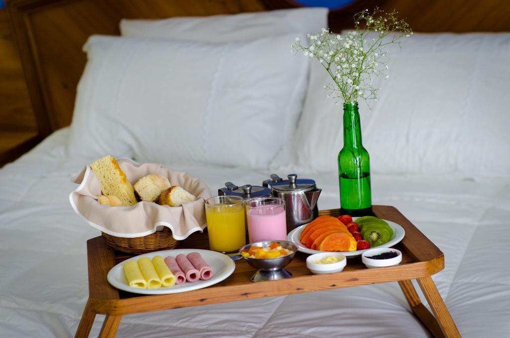 Cachoeiro Plaza Hotel Кашуейру-ді-Ітапемірін Екстер'єр фото