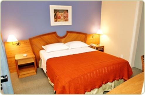 Cachoeiro Plaza Hotel Кашуейру-ді-Ітапемірін Номер фото